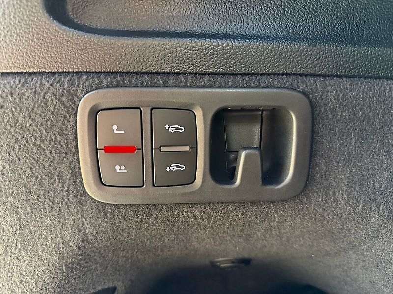 Audi Q7 3.0TDI 200KW QUATTRO S-LINE, V - fotka 25 z 28