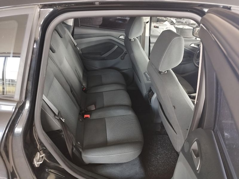 Ford C-MAX (2013) 1,6I,92KW,AUT.KLIMA,NOVÁ STK - fotka 9 z 17