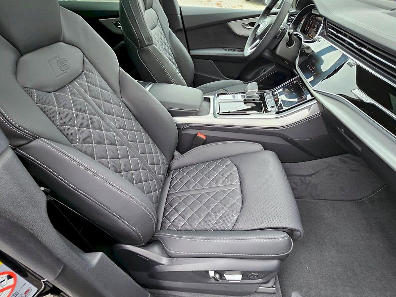 Audi Q8 (2026) SUV 50 TDI quattro - fotka 16 z 30