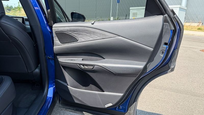 Lexus RX 500h 500H 2,4 HEV F SPORT - fotka 23 z 29