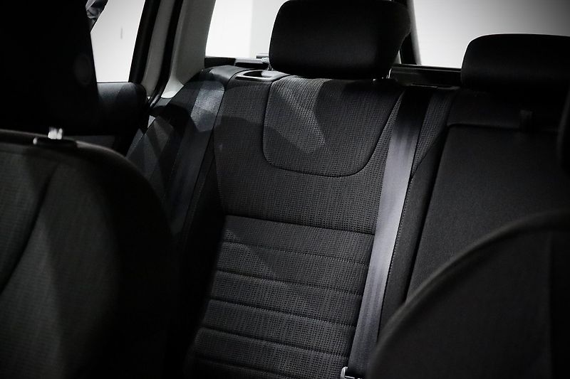 Škoda Octavia 3 Combi 1.4 TSI 103 kW - fotka 19 z 28