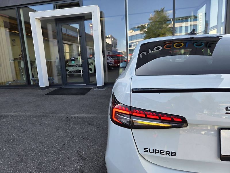 Škoda Superb (2026) 2.0 TDI Sportline - fotka 10 z 49