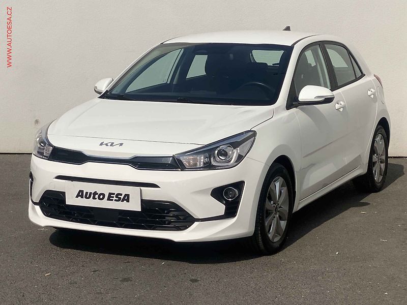 Kia Rio (2023) 1.2, Vision, navi, kamera - fotka 3 z 19
