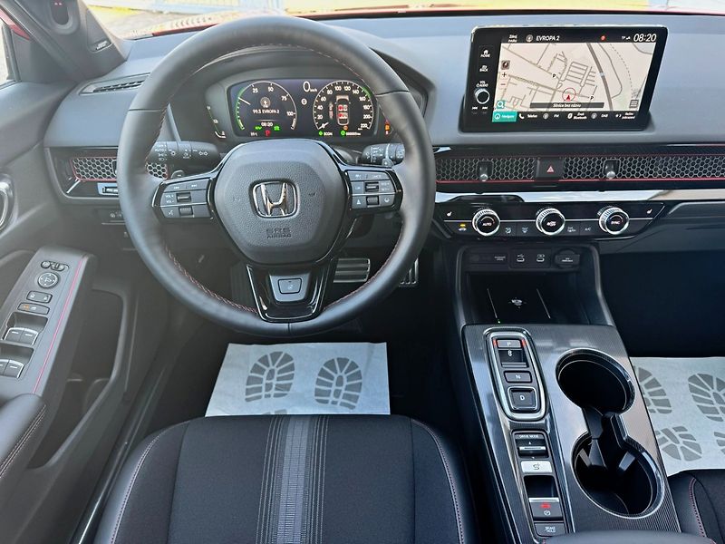 Honda Civic (2026) 2.0 e:HEV SPORT GRAY skladem - fotka 9 z 20