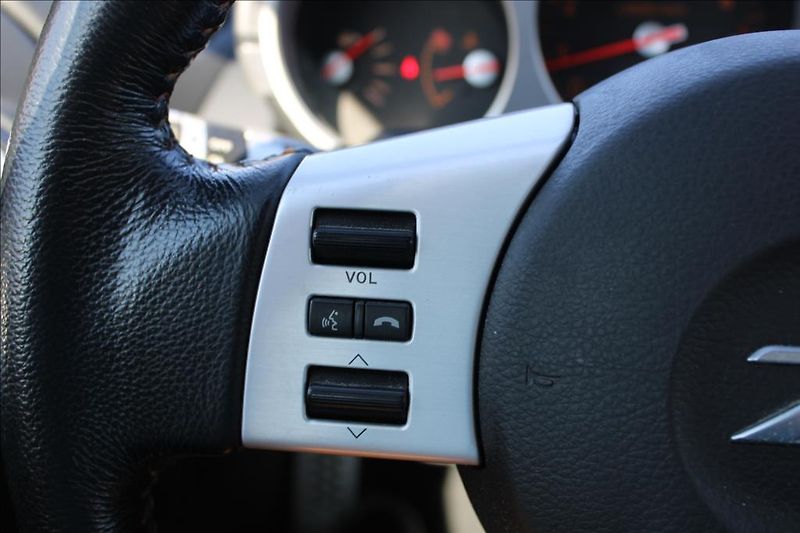Nissan 350 Z 3,5 i  1.majitel,ČR,TOP STAV - fotka 20 z 35