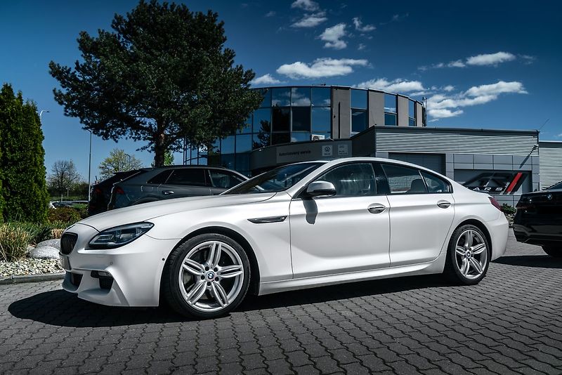 BMW Řada 6 i xD Gran Coupé Individuál - fotka 27 z 27