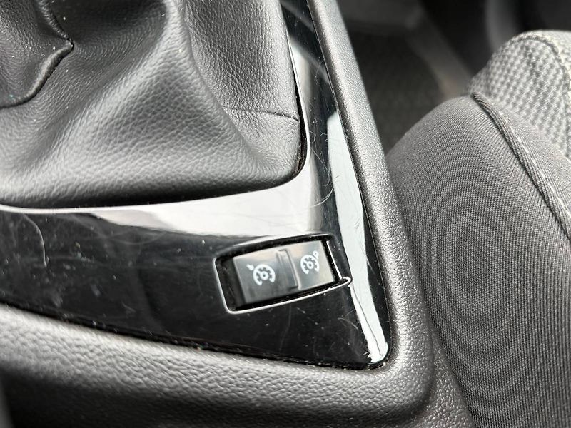 Renault Mégane (2019) 1.3 TCe 75 kW Life - fotka 15 z 20