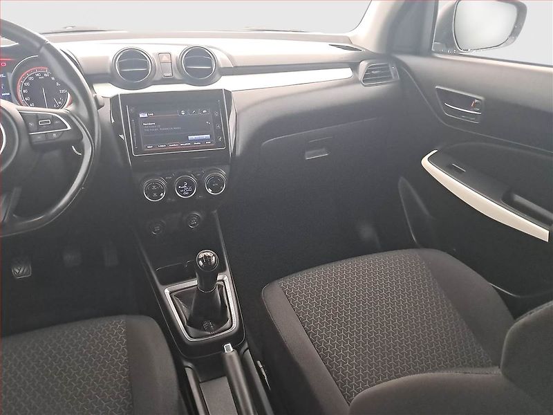 Suzuki Swift (2018) 1.0 BoosterJet SHVS - fotka 7 z 17