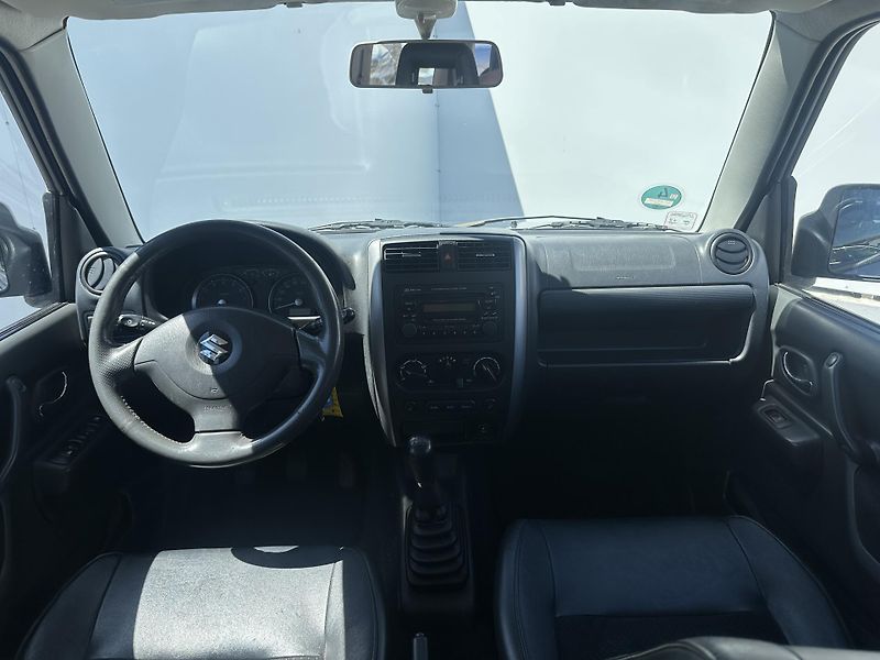 Suzuki Jimny (2006) 1.3i 63KW KLIMA  - fotka 14 z 18
