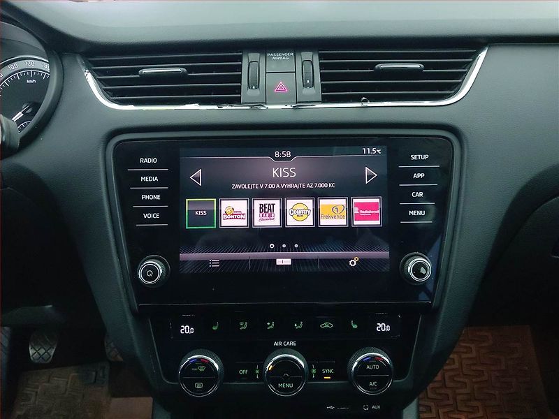 Škoda Octavia (2017) Style 1.4 TSI, Tempomat - fotka 12 z 20