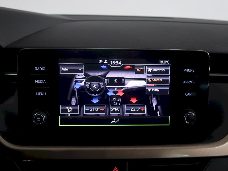 Škoda Scala (2021) STYLE 1.0TSI 81KW - fotka 22 z 37