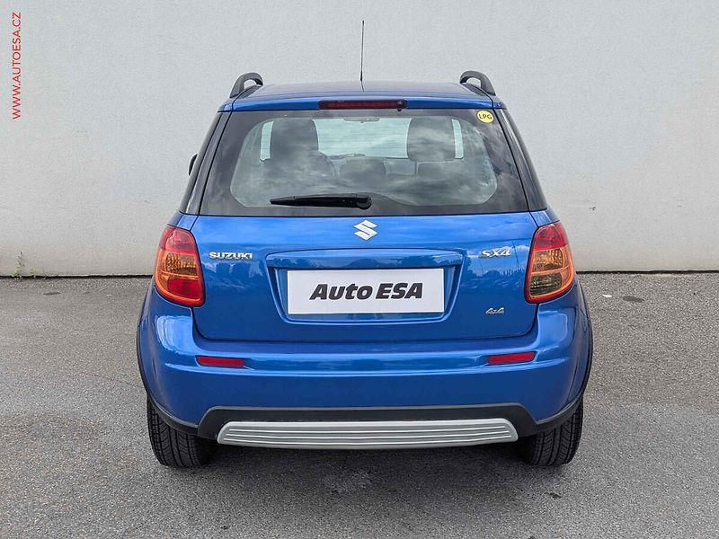 Suzuki SX4 (2007) 1.6 i 4x4, AC - fotka 5 z 14