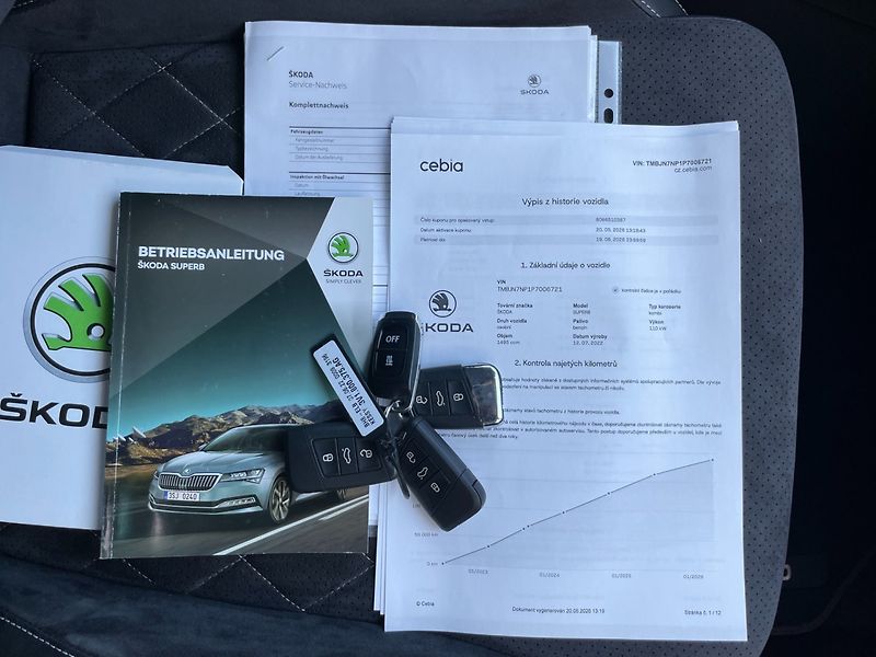 Škoda Superb (2022) SportLine 1.5TSI Webasto! 1.Ma - fotka 24 z 50