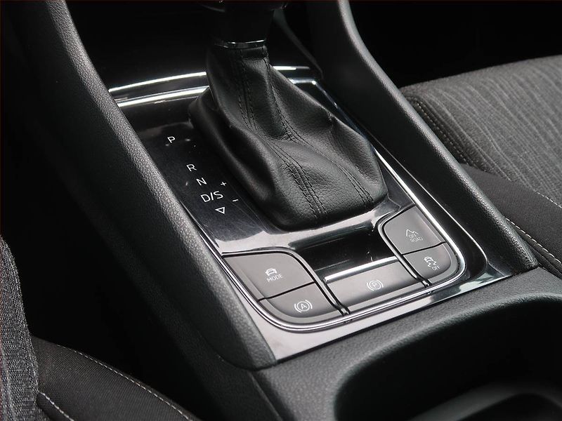 Škoda Karoq (2018) Style 2.0 TDI, 4X4, Automat - fotka 13 z 16