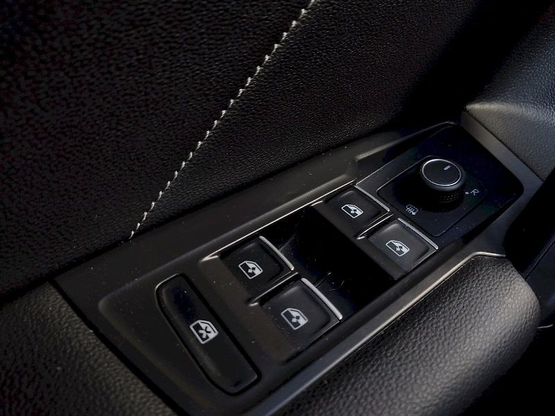 Volkswagen Tiguan Allspace (2021) 1,5 Tsi 110 Kw DSG R-Line - fotka 26 z 38
