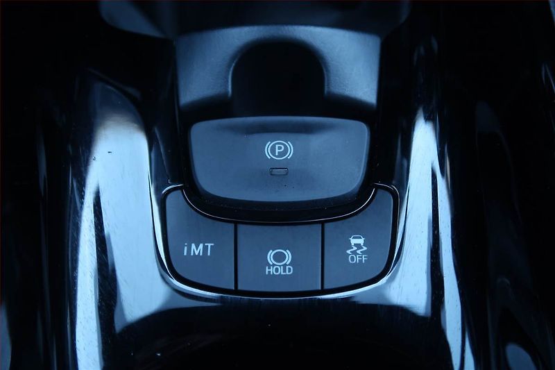 Toyota C-HR (2019) Comfort 1.2 Turbo, Tempomat - fotka 21 z 22