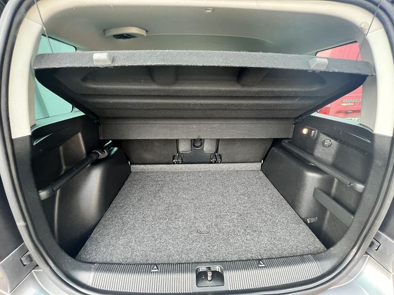 Škoda Yeti 2.0TDi 81kw OUTDOOR AMBITION - fotka 28 z 44