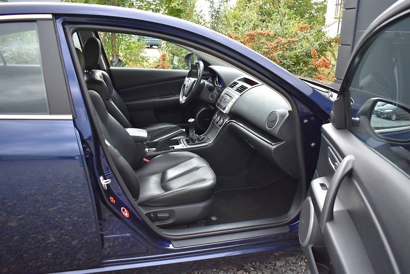 Mazda 6 2,5 16V DYNAMIC SPORT,1.MAJ - fotka 14 z 19