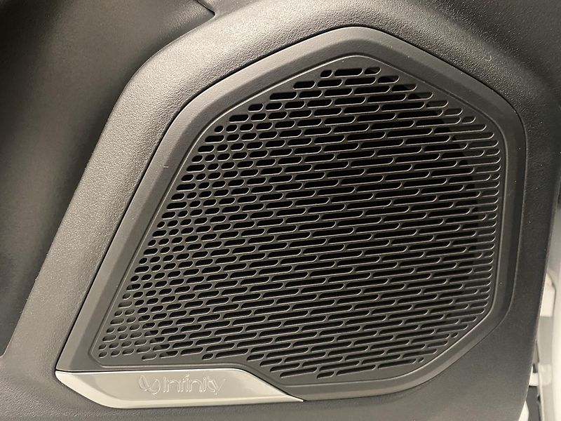 Lynk & Co 01 (2025) MORE PHEV AUT CZ 1.maj - fotka 29 z 61