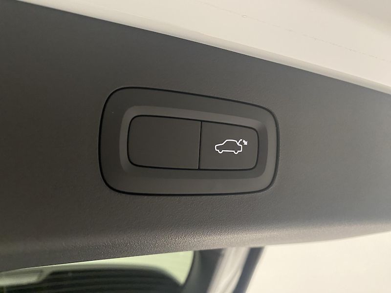 Lynk & Co 01 (2025) MORE PHEV AUT CZ 1.maj - fotka 30 z 61