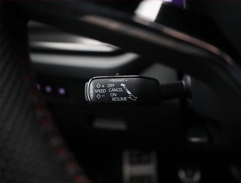 Škoda Octavia (2021) RS 2.0 TSI - fotka 17 z 21