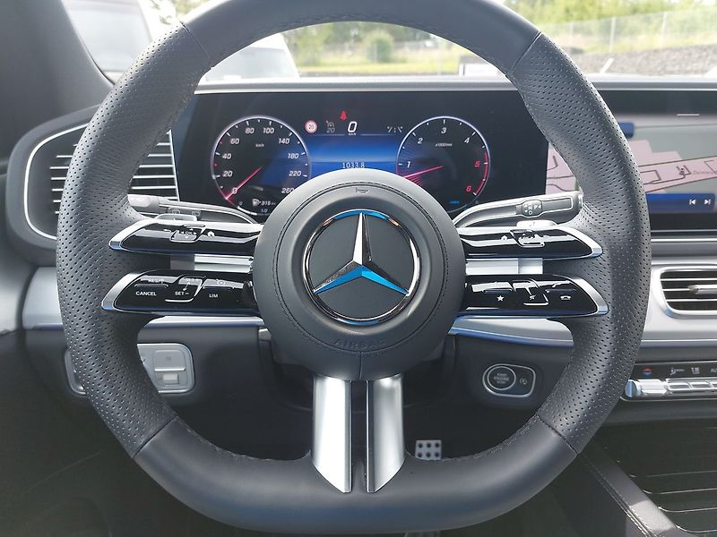 Mercedes-Benz GLE 450d 4Matic AMG - fotka 18 z 26