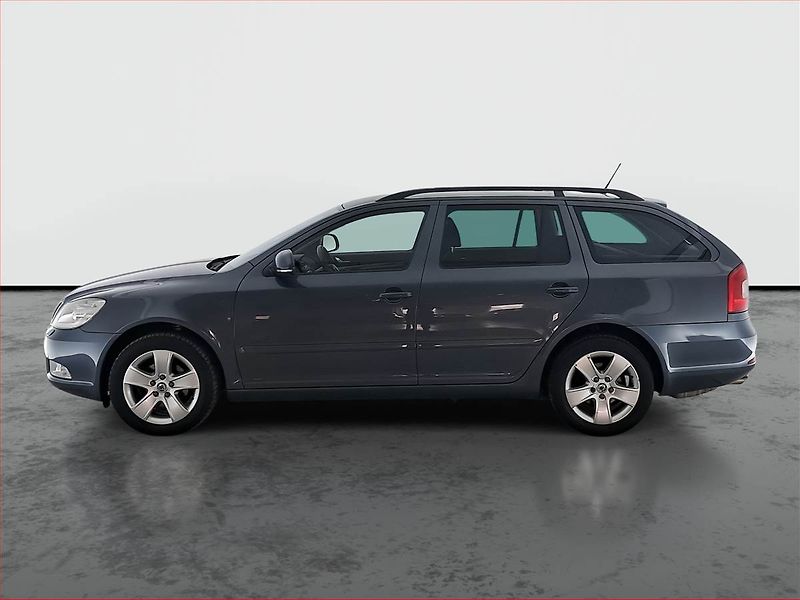 Škoda Octavia (2012) Elegance 1.4 TSI, Tempomat - fotka 3 z 19