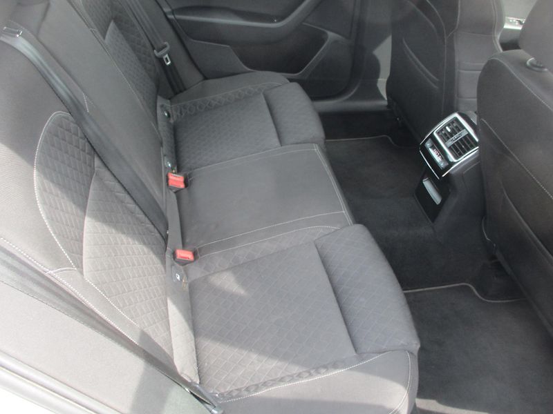 Škoda Superb (2015) combi III 2,0 TDi prav.servis  - fotka 9 z 12
