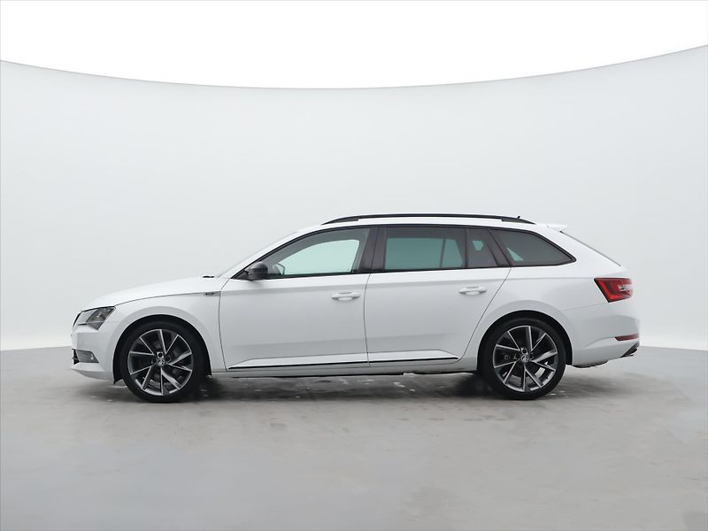 Škoda Superb 2.0 TSI 206kW DSG Sportline - fotka 4 z 30