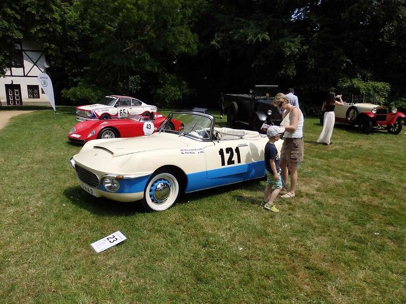 Škoda 440 Karosa.