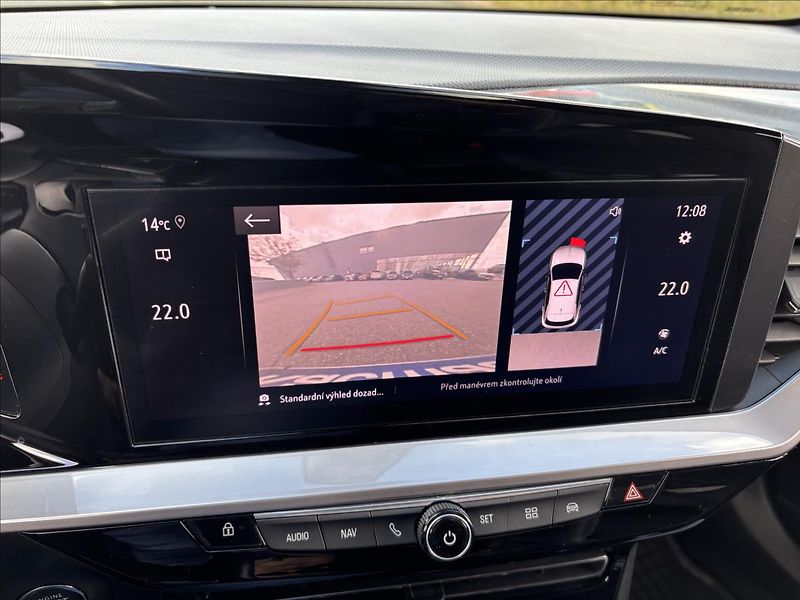 Opel Mokka 1,2 PureTEch 96kW Ultimate - fotka 35 z 42