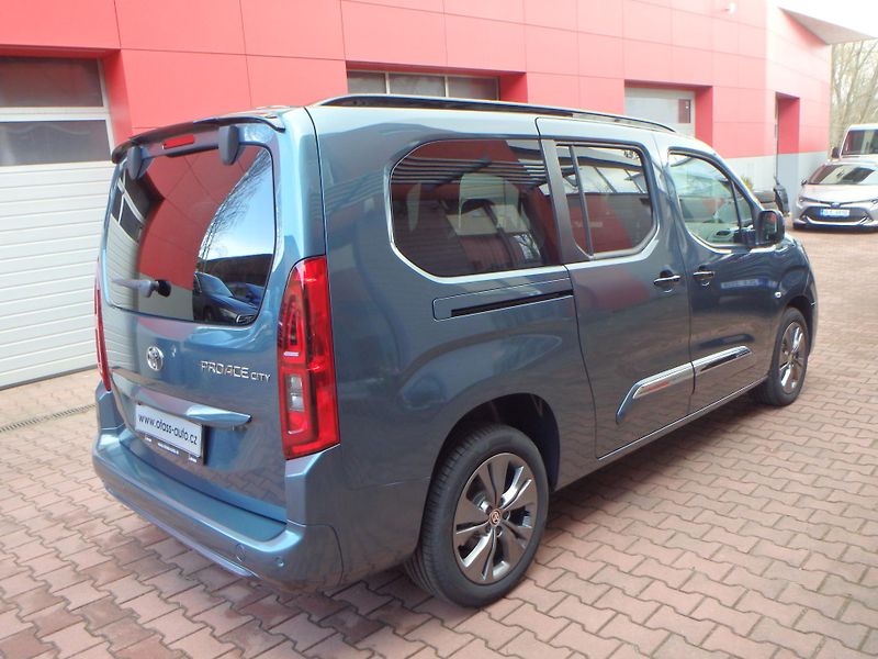 Toyota ProAce City Verso Family 1.5 d 130-Long,8aut. - fotka 6 z 23