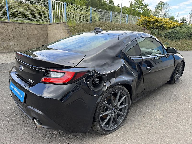 Subaru BRZ 2,4i 172kW 1800km - fotka 4 z 19
