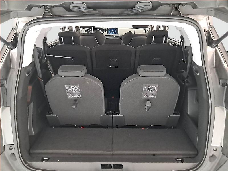 Peugeot 5008 (2018) PureTech 130, 7 míst - fotka 16 z 20