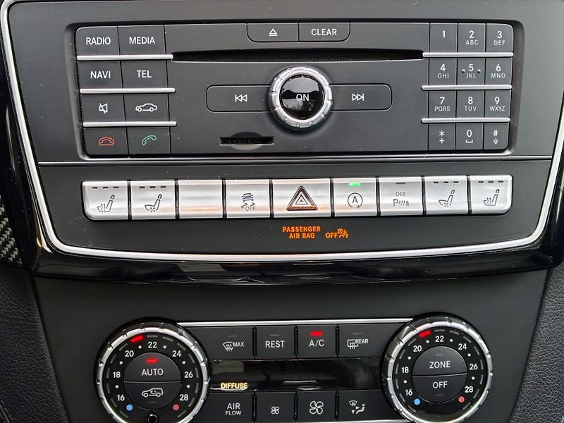 Mercedes-Benz GLE 350d 4M Plná výbava,2.maj - fotka 18 z 34