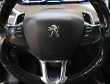 Peugeot 2008 (2013) 1.6 e-HDi, Automat, Navi - náhled 19
