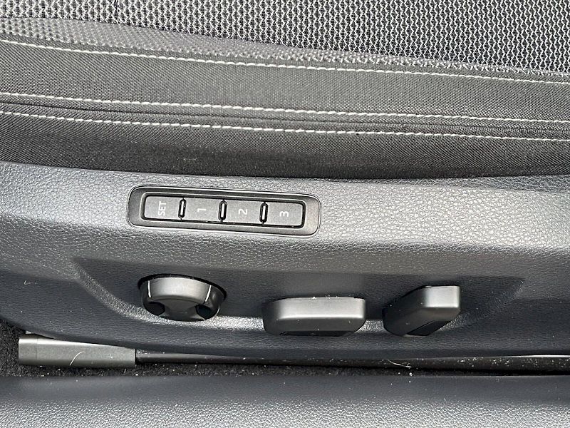 Škoda Superb (2021) 2.0 TDI 147 kW DSG 4x4 Style P - fotka 26 z 35