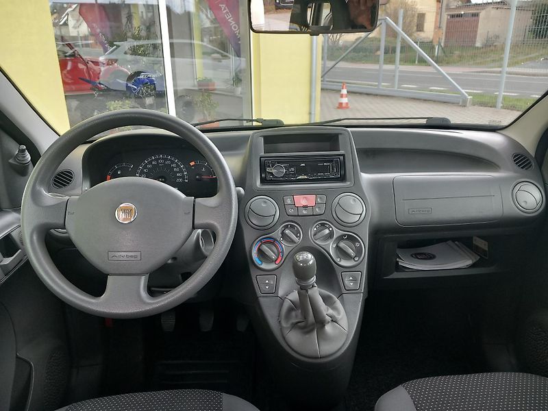 Fiat Panda (2009) 1,1i40kw   86t.KM , NOVÁ STK   - fotka 19 z 28