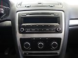 Škoda Octavia (2011) 1.6TDi, ČR, AC, temp - náhled 13