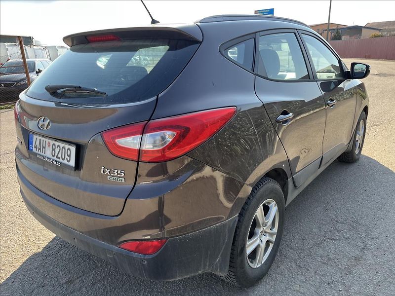 Hyundai ix35 1,7 CRDi 85KW KLIMA ALU 2xKOLA - fotka 6 z 31