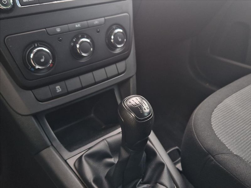 Škoda Yeti 1,4 TSI 90kW NOSIČ TAŽNÉ VÝHŘE - fotka 24 z 31