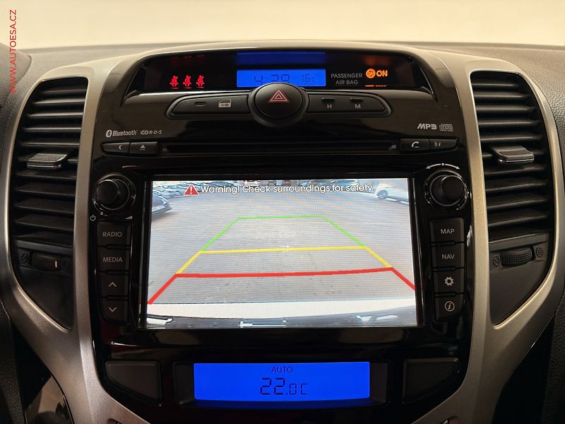 Hyundai ix20 (2016) 1.6 CRDi, Executive, panor - fotka 14 z 16