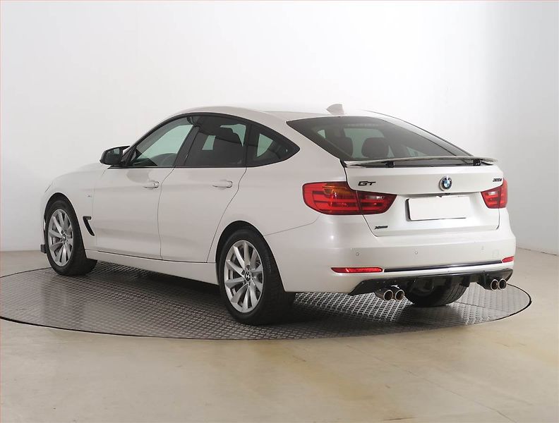 BMW Řada 3 (2014) 320d xDrive GT, 4X4, Automat - fotka 4 z 22