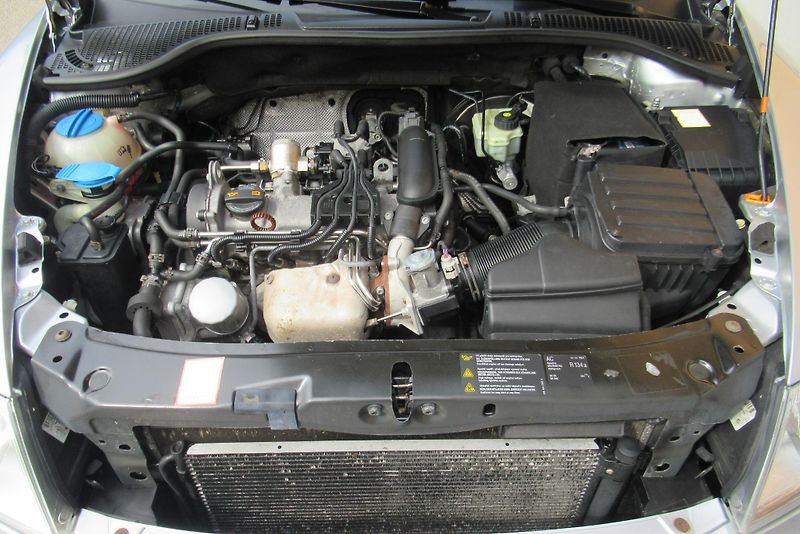 Škoda Octavia 1.2 TSi AUT.KLIMA VYHŘ.SEDAČKY - fotka 19 z 20