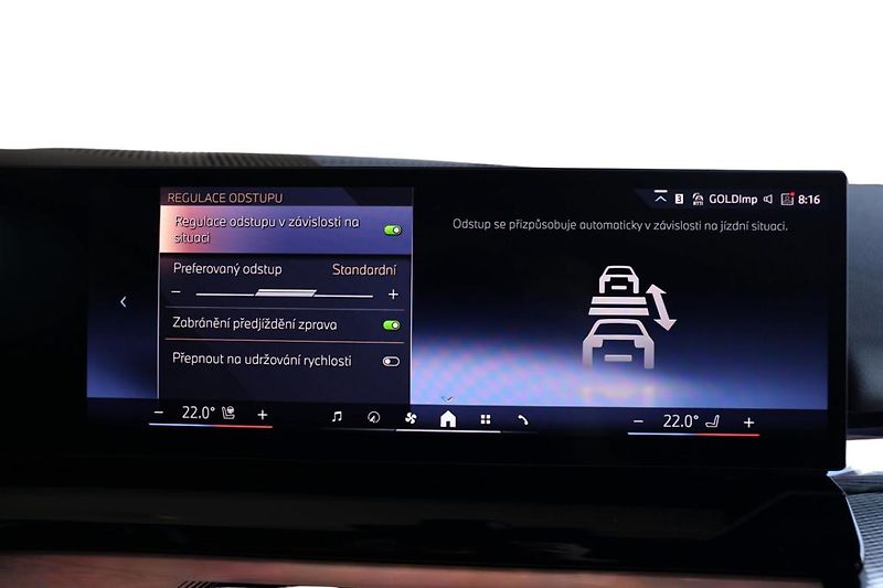 BMW Řada 5 530e xDrive Touring - fotka 16 z 32
