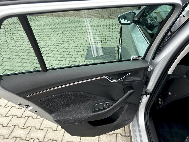 Škoda Kamiq (2025) 1.0 TSI 85kW MP6 Top Selection - fotka 26 z 33