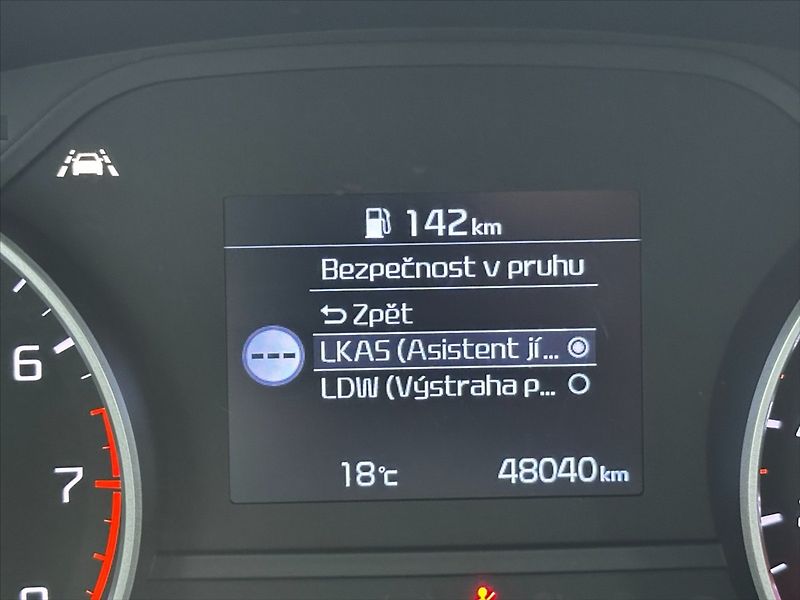 Kia Sportage 1,6 TDGI 97kW-CZ - fotka 28 z 41