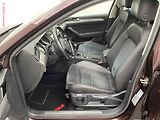 Volkswagen Passat (2016) 2.0 TDi 4x4, Highline, LED - náhled 9