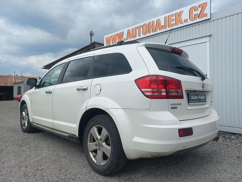 Dodge Journey (2010) 2.0CRD 103kW - fotka 6 z 18