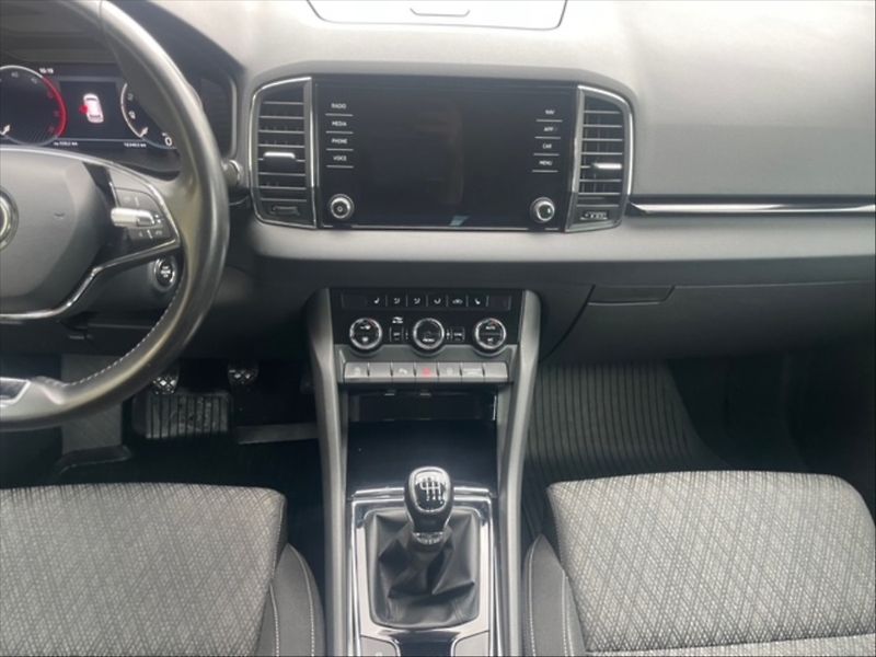 Škoda Karoq 2,0 TDI 85 Style - fotka 10 z 11